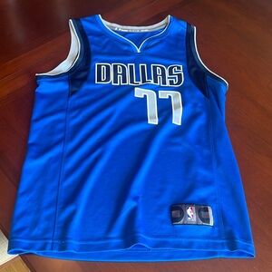 NBA Luka Dončić jersey, Dallas Mavericks